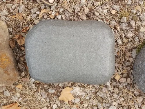 836