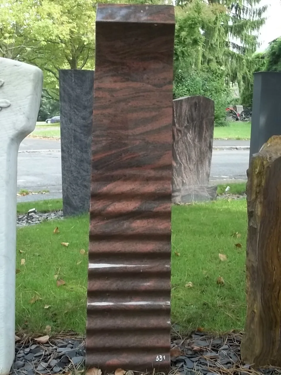 531