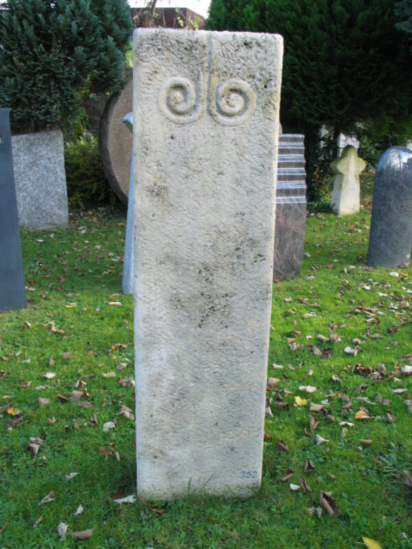 Große Stele